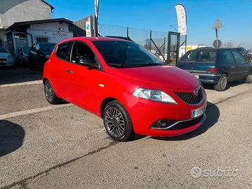 Lancia Ypsilon 1.2 69 CV 5 porte Platinum