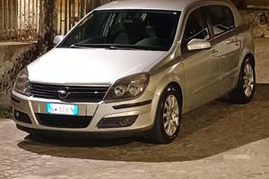 Opel Astra H 1.7 cdti 5p.