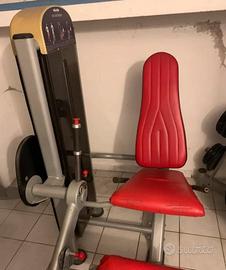 leg extension machine