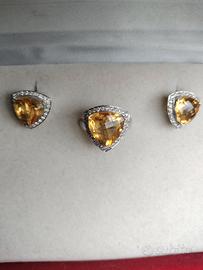 Anello con orecchini 