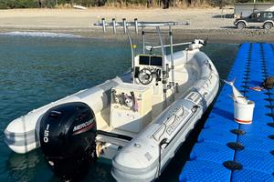 jokerboat clubman 21 con mercury f 150