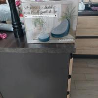 poltrona gonfiabile con pouf 