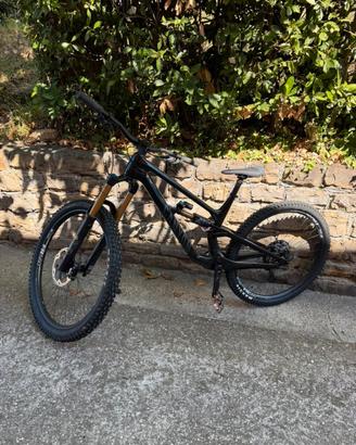 Canyon Torque CF9