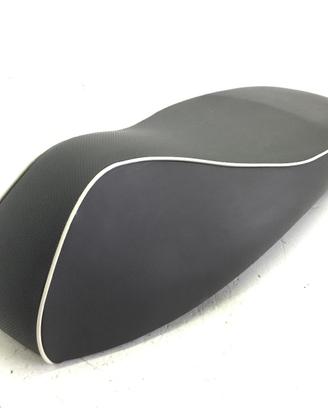 PIAGGIO VESPA GTS SUPER HPE KM0 300 SELLA SADDLE 2