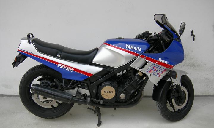 Yamaha FZ 750 - 1985
