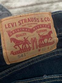 Levis 541