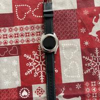 Smart watch collegabile al telefono