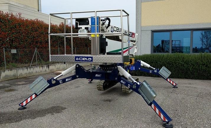 Piattaforma aerea cingolata Cela DT 22 con 45% di 