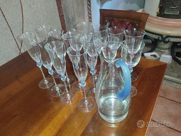 Set da 16 calici e caraffa