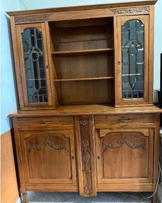 credenza con vetrina in legno massiccio