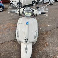 Vespa Piaggio Primavera 125