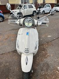 Vespa Piaggio Primavera 125