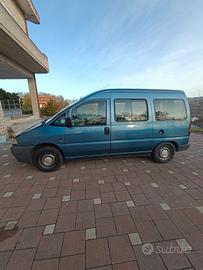 fiat scudo combinato  con pedana elettroidraulica 