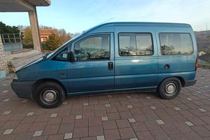 fiat scudo combinato  con pedana elettroidraulica 