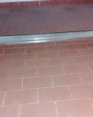 mensola in ferro e vetro
