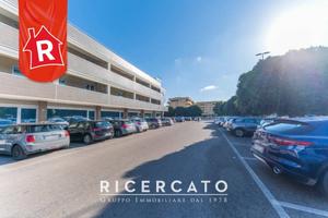 Strategico ufficio RISTRUTTURATO in zona Viale Ald