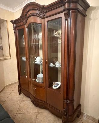 Vetrina e buffet MoBILPIU’ collezione barocco