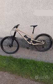 Commencal Clash ride 2021