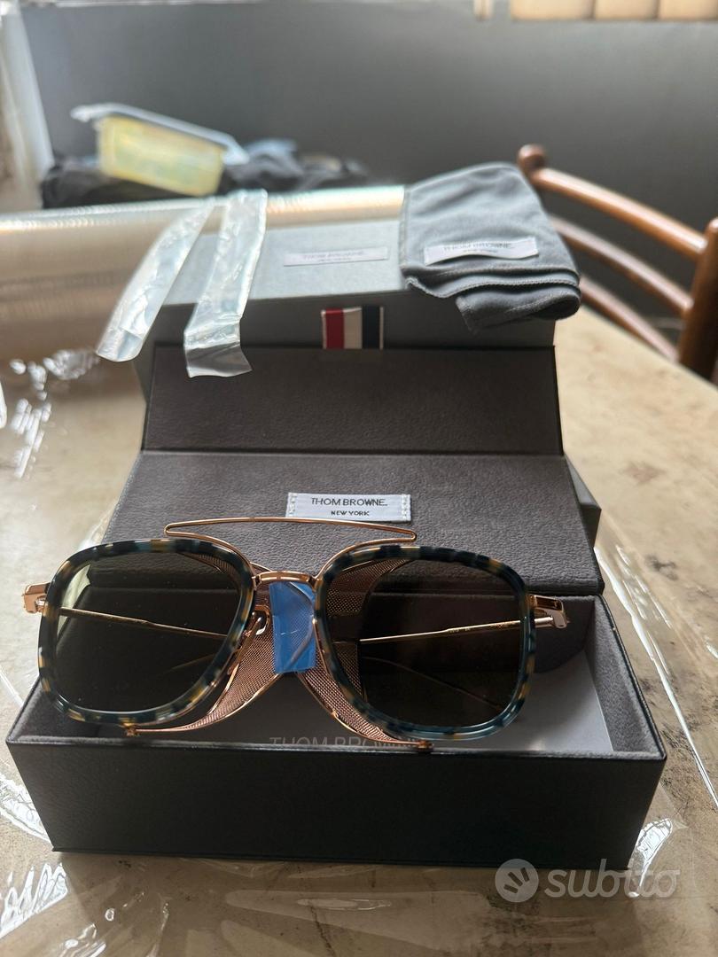 Occhiali da sole di lusso firmati Thom Browne, con Abbigliamento