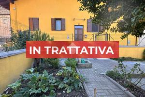 CASA SEMINDIPENDENTE A BUSSOLENO