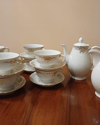 Tazze + lattiera + teiera Ginori