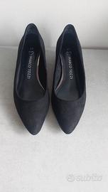 décolleté scamosciata 