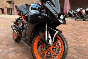 Ktm RC 390 black edition