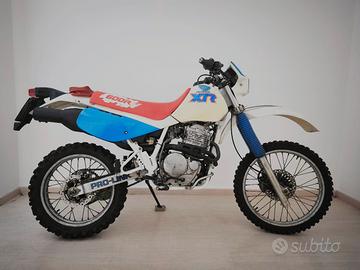Honda xr 600 r dall'ara 