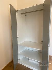 Armadio a due ante a specchio ikea