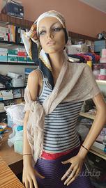 Manichino femminile vestito