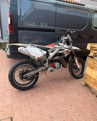 Hm 125 2T