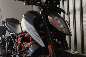 Ktm diuke 125