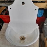 lavandino in ghisa smaltato