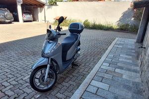 scooter Honda sh 300 i