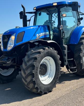 NEW HOLLAND T7040 RC