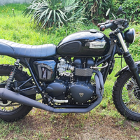 Triumph Bonneville T100 "So Special"