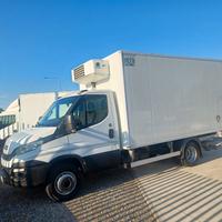 IVECO DAILY CON SPONDA FRIGO