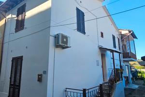 Casa indipendente libera su 3 lati