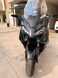 Yamaha T max 560 tech max