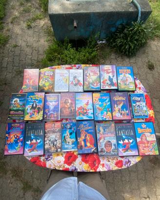 Lotto VHS Classici Disney e Film Anni 90 - 25 Pezz