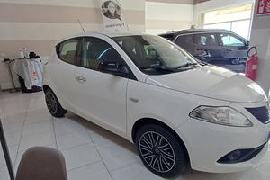 Lancia Ypsilon 1.2 69 CV 5 porte Gold