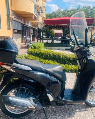 HONDA SH 150 TUTTO INCLUSO ANCHE PASSAGGIO! MINI