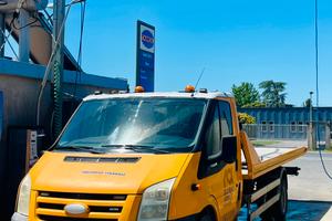 Ford transit 2008 carroattrezzi patente b