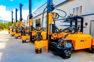 Macchina battipalo tonker830da noleggiare/ vendere