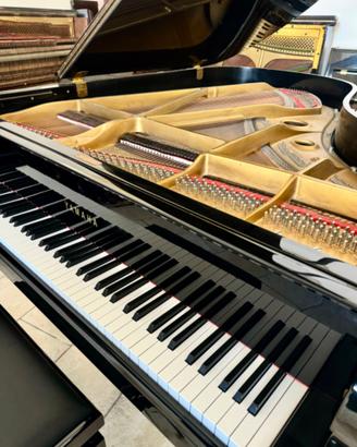 Pianoforte a coda Yamaha C3