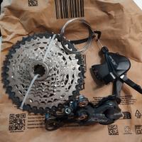 Gruppo completo Shimano Alivio 9v +catena KMC