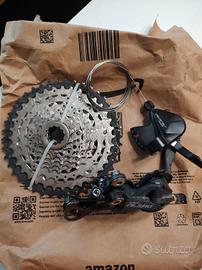 Gruppo completo Shimano Alivio 9v +catena KMC