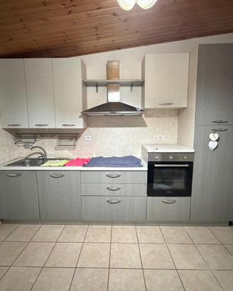 Cucina come nuova con elettrodomestici