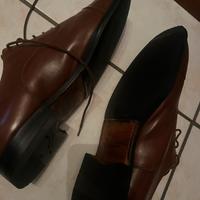 Scarpe pelle con stringhe