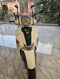 kimco like 200 anno 2012 km 14000